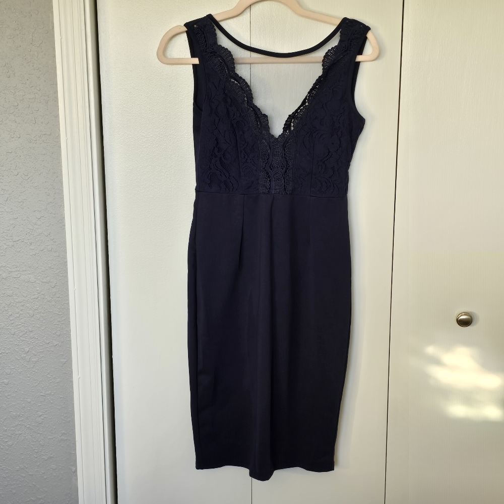 Sleeveless Lace Sheer Deep V-Neck A Line Navy Dress Size S